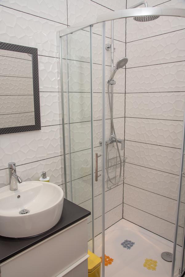 Apartment Ariana Bol Eksteriør billede